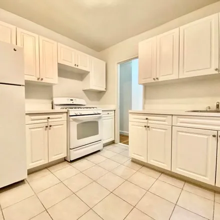 Rent this 1 bed apartment on 8 East 48th Street in New York, NY 10017