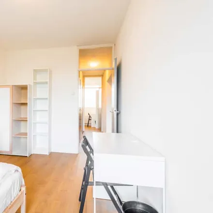 Rent this 4 bed room on Grubbehoeve in 1103 GJ Amsterdam, Netherlands
