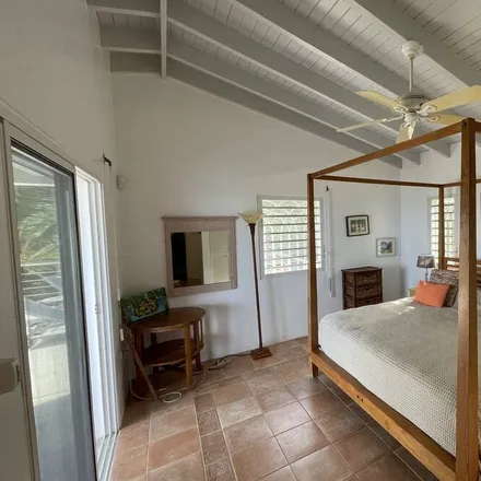 Rent this 6 bed house on Sint Maarten