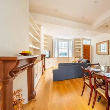Rent this 4 bed house on Estcourt Road in London, SW6 7HB