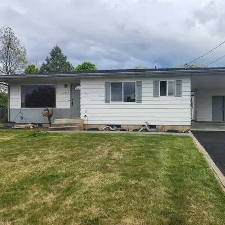 Buy this 3 bed house on 827 Park Avenue in Lewiston, ID 83501