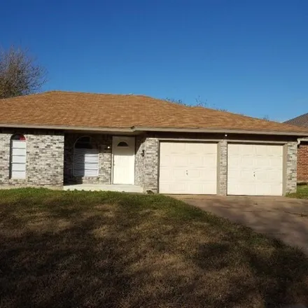 Rent this 3 bed house on 777 North Southminster Street in Moore, OK 73160