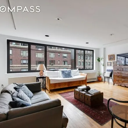 Image 3 - 177 East 79th Street, New York, NY 10075, USA - Apartment for sale