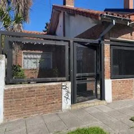 Buy this 3 bed house on Monseñor Larumbe 1269 in Martínez Oeste, Martínez