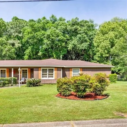 Buy this 4 bed house on 1587 Larkwood Drive in Chesterfield Estates, Mobile