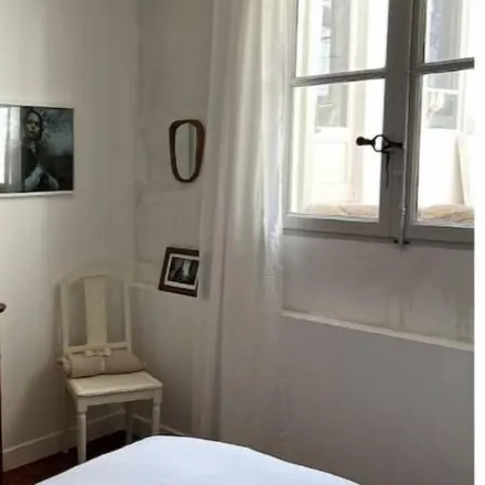 Image 4 - Arles, Bouches-du-Rhône, France - Apartment for rent