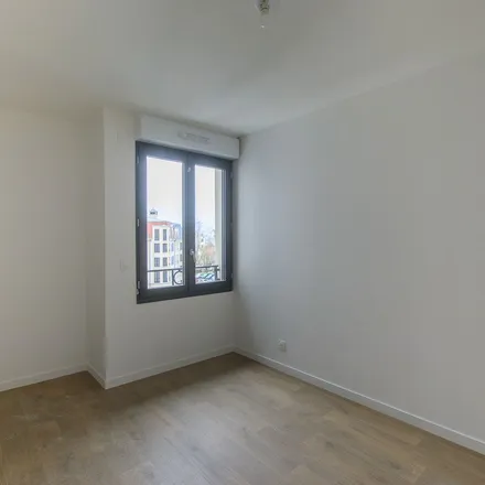 Image 9 - Marie Paolini, Place Maurice Gunsbourg, 92140 Clamart, France - Apartment for rent