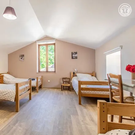 Rent this 3 bed house on La Chapelle-de-Guinchay in Saône-et-Loire, France