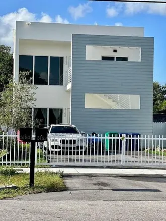 Image 1 - 3150 Northwest 58th Street, Brownsville, Miami-Dade County, FL 33142, USA - Condo for sale