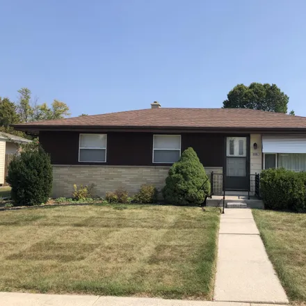 Buy this 3 bed house on 2203 North 29th Street in Sheboygan, WI 53083