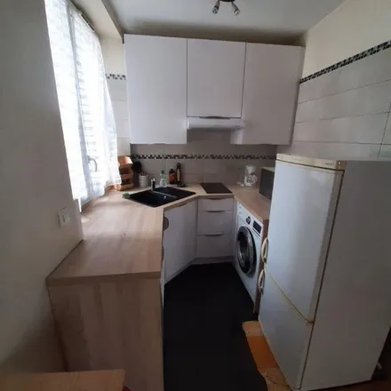 Rent this 2 bed apartment on 76 Rue Marceau in 93100 Montreuil, France