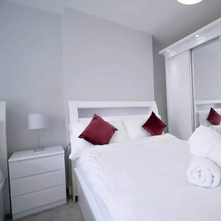 Rent this 2 bed apartment on Rushmoor in GU14 6EJ, United Kingdom