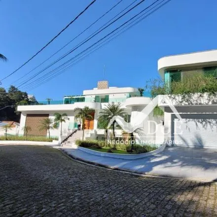 Buy this 9 bed house on Rua Hercules Florence in Marapé, Santos - SP