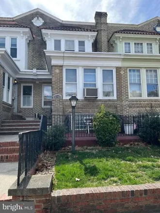 Image 4 - 4730 Larchwood Avenue, Philadelphia, PA 19143, USA - House for sale