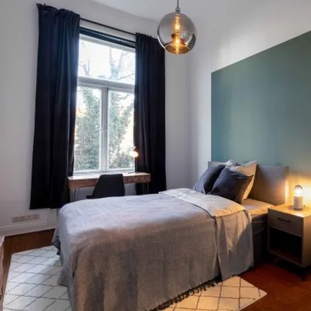 Rent this 7 bed room on Sierichstraße 16 in 22301 Hamburg, Germany