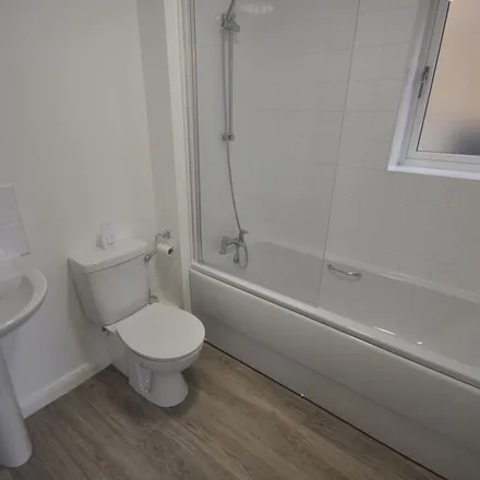 Rent this 3 bed apartment on A610 in Giltbrook, NG16 2DE