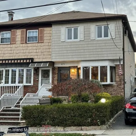 Buy this 3 bed house on 471 Beach Road in New York, NY 10312