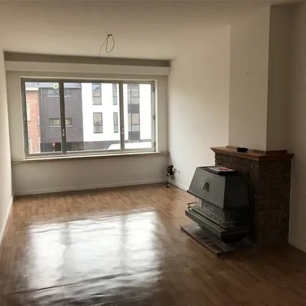 Rent this 2 bed apartment on Hemiksem Callebeekstraat in Antwerpse Steenweg, 2620 Hemiksem