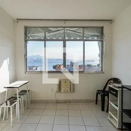 Rent this 1 bed apartment on Rua São João 11 in Centro, Niterói - RJ