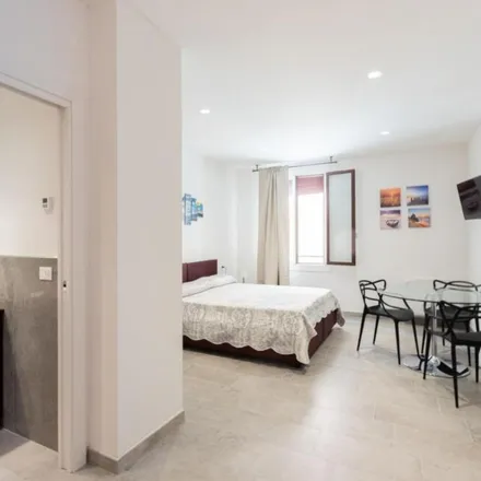 Image 3 - Via Goito, 18, 40126 Bologna BO, Italy - Apartment for rent
