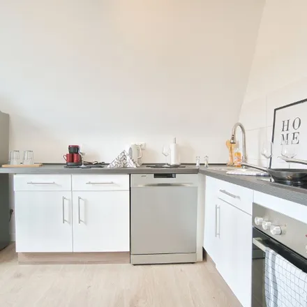 Rent this 2 bed apartment on Kölner Straße 32 in 45145 Essen, Germany