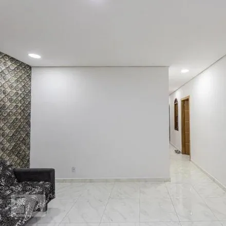 Rent this 2 bed apartment on Avenida Bom Jardim 149 in Canindé, São Paulo - SP