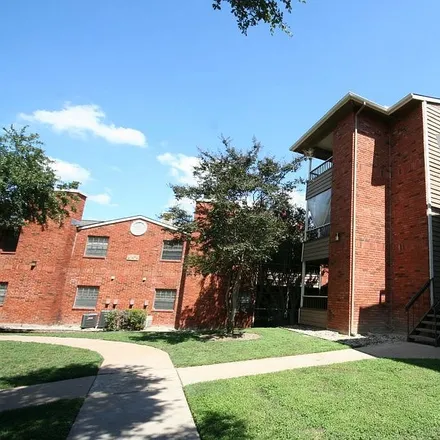 Image 4 - Austin, Berkley Square - Headway, TX, US - Apartment for rent