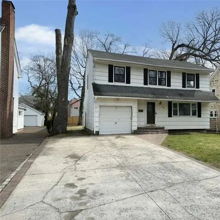 Buy this 4 bed house on 168 Sunset Drive in Village of Hempstead, NY 11550