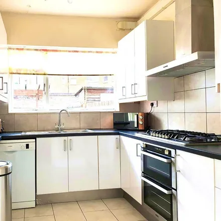 Rent this 7 bed townhouse on 99 Castle Boulevard in Nottingham, NG7 1FE
