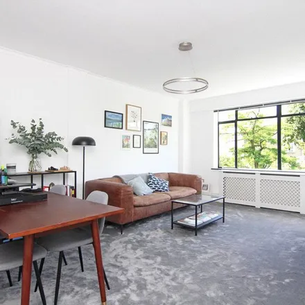 Rent this 1 bed apartment on 65 Ladbroke Grove in London, W11 2PD