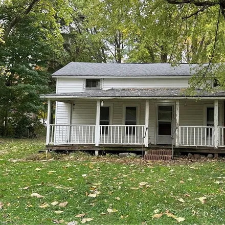 Buy this 3 bed house on 1502 Mohawk Drive in Madison-on-the-Lake, Lake County