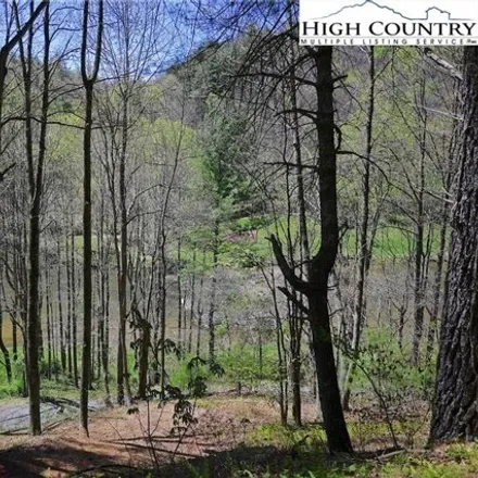 Image 8 - 744 River Front Drive, Ashe County, NC 28640, USA - House for sale