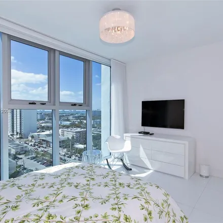 Image 2 - 6889 Collins Avenue, Atlantic Heights, Miami Beach, FL 33141, USA - Apartment for rent