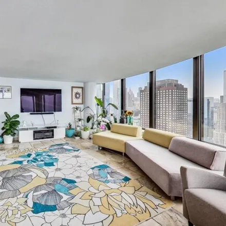 Image 6 - Lake Point Tower, 505 North Lake Shore Drive, Chicago, IL 60611, USA - Condo for rent