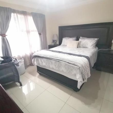 Rent this 2 bed townhouse on unnamed road in Farrar Park, Boksburg