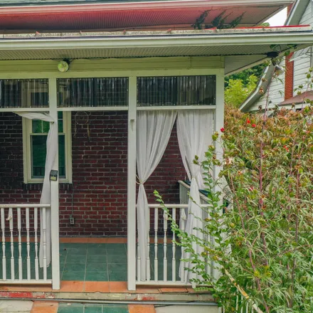 Image 3 - 457 Williams Street, Cumberland Heights, Cumberland, MD 21502, USA - House for sale