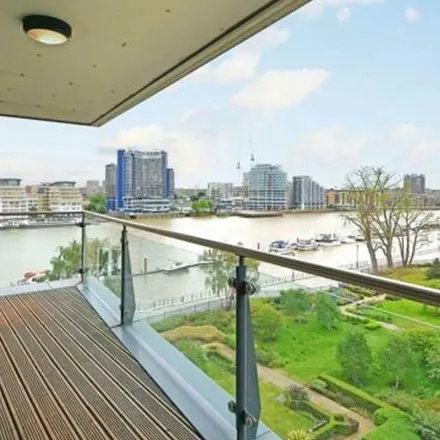 Rent this 1 bed apartment on Fountain House in The Boulevard, London