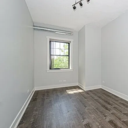 Image 7 - 7645 North Sheridan Road, Chicago, IL 60626, USA - House for rent