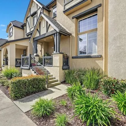 Buy this 3 bed townhouse on 2451 Millstream Lane in San Ramon, CA 94582