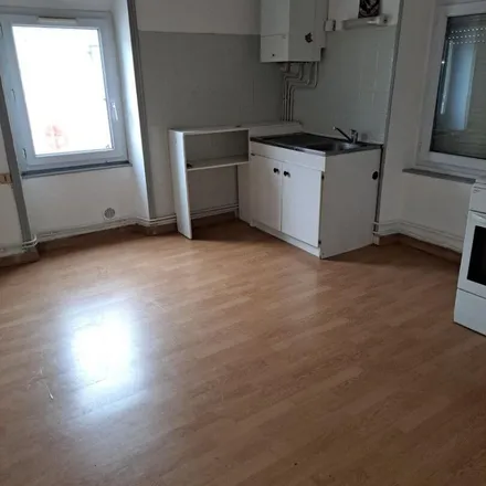 Rent this 2 bed apartment on 131 Rue Pierre Semard in 26240 Saint-Uze, France