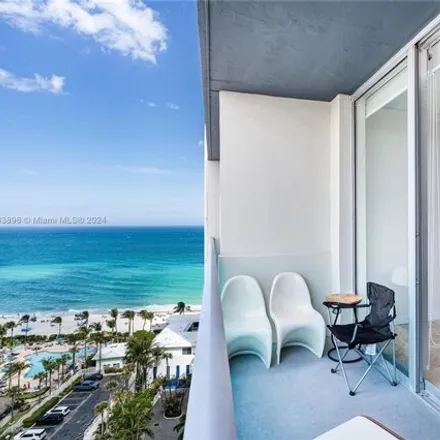 Image 1 - 4001 South Ocean Drive, Beverly Beach, Hollywood, FL 33019, USA - Condo for sale
