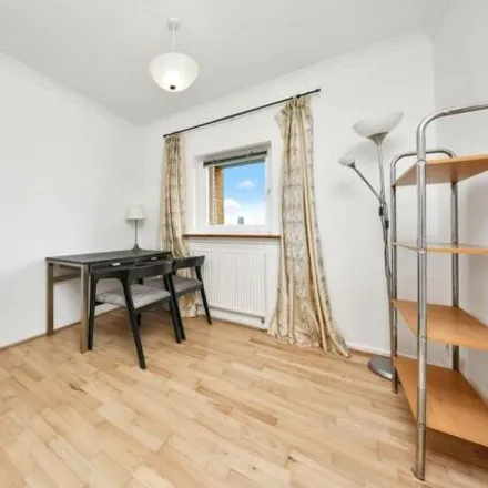 Image 6 - Christian Court, 49-84 Rotherhithe Street, London, SE16 5EY, United Kingdom - Apartment for sale