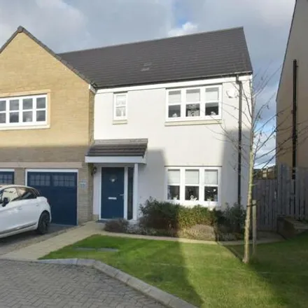 Buy this 5 bed house on 4 Beech Path in East Calder, EH53 0GW