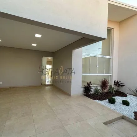 Buy this 3 bed house on Rua Mauro Messias Mendes in Varginha - MG, 37014-400