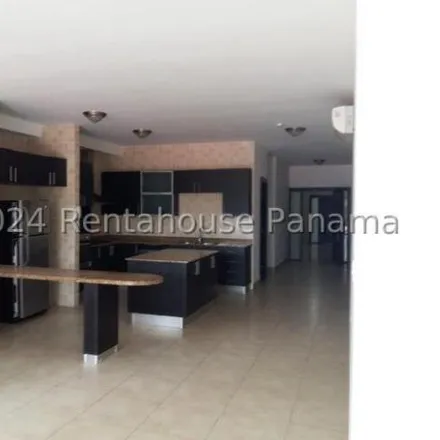 Rent this 2 bed apartment on Calle Sadler in La Boca, 0843