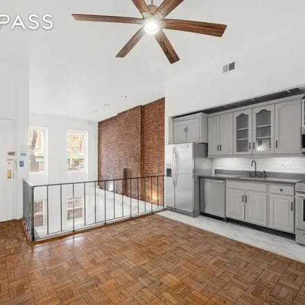Rent this 3 bed house on 860 West End Avenue in New York, NY 10025