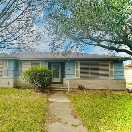 Buy this 4 bed house on 320 Circle Drive in Corpus Christi, TX 78412