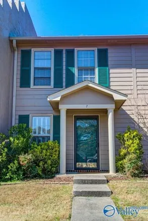 Image 1 - 8105 Oldfield Road Southwest, Parkway Estates, Huntsville, AL 35802, USA - Condo for sale