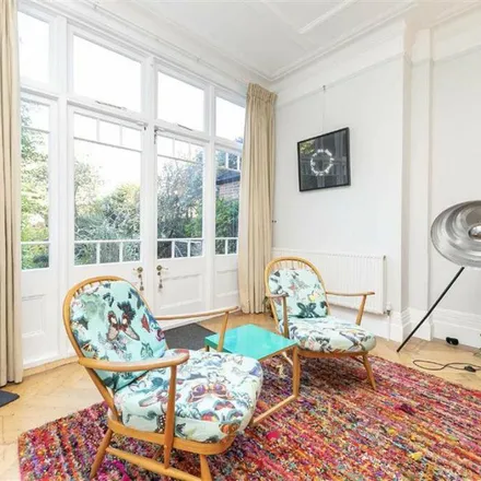 Rent this 5 bed apartment on 7 Chatsworth Road in London, NW2 4BT