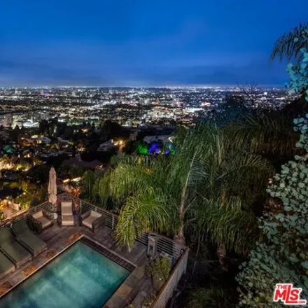 Image 3 - 8998 Evanview Drive, Los Angeles, CA 90069, USA - House for rent